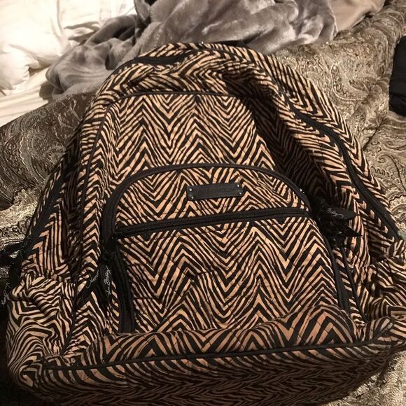 Vera Bradley school backpack excellent  condition  Black and Tan zebra print - Picture 8 of 8